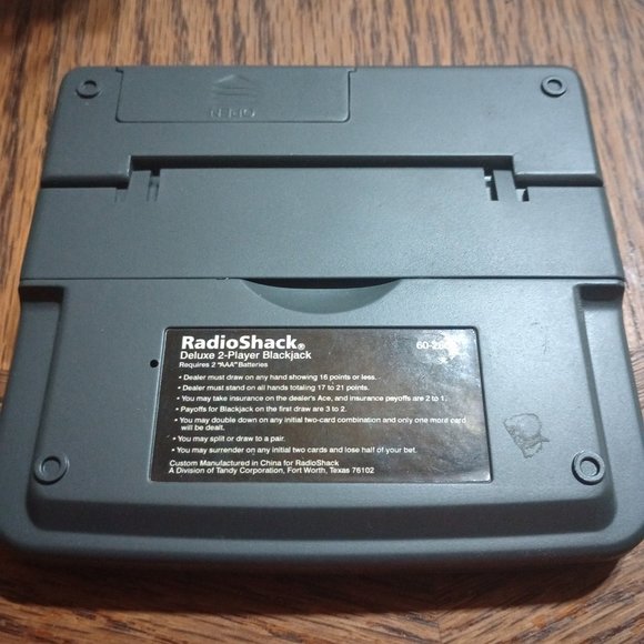 Radio Shack Black Jack Deluxe 2 Player Handheld Electronic Card Game, WORKS - Picture 3 of 6